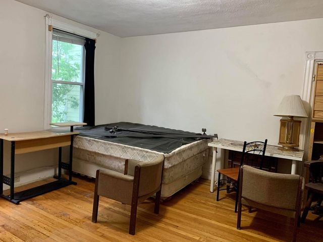 236 Cypress St. 2, Brookline, MA 02445