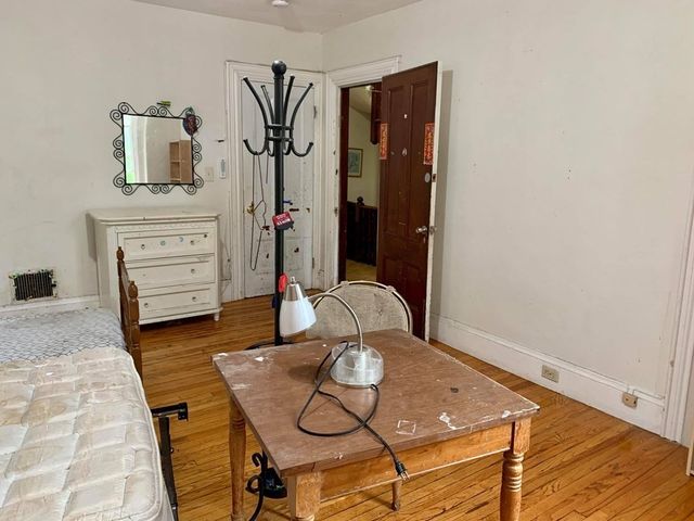 236 Cypress St. 2, Brookline, MA 02445