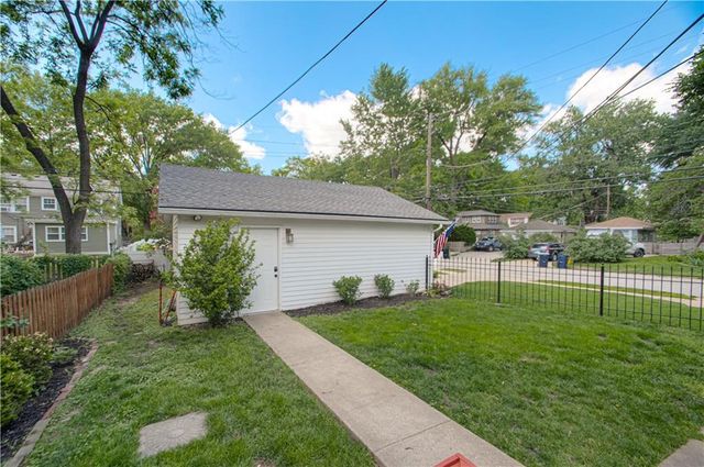 7300 Jefferson Street, Kansas City, MO 64114