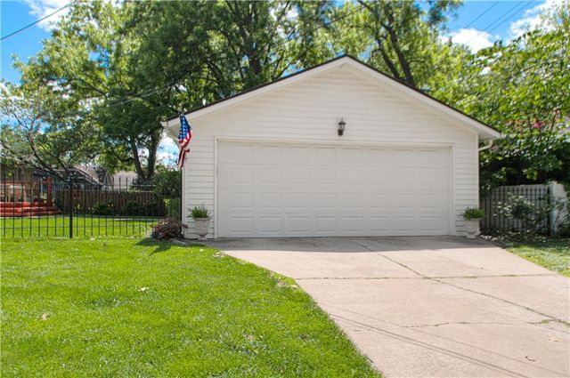 7300 Jefferson Street, Kansas City, MO 64114