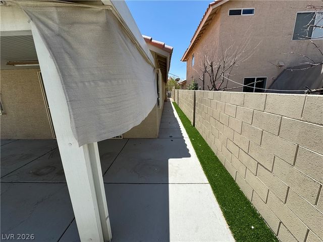 5534 Super Bowl Drive, Las Vegas, NV 89110