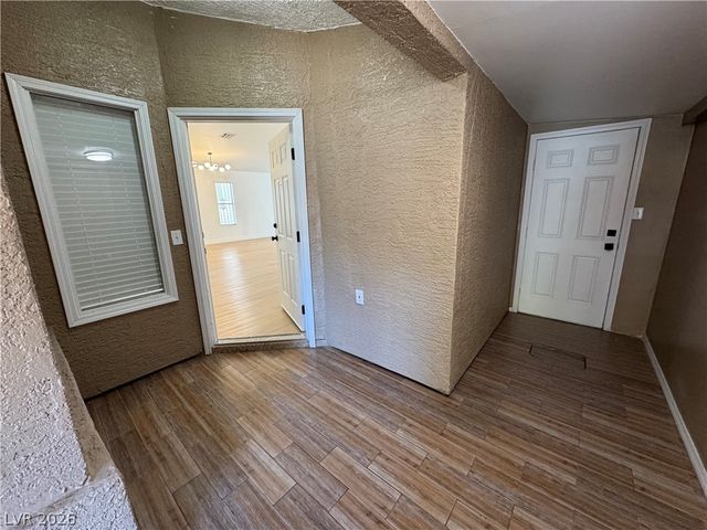 5534 Super Bowl Drive, Las Vegas, NV 89110