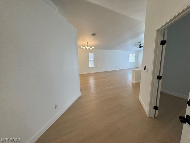 5534 Super Bowl Drive, Las Vegas, NV 89110