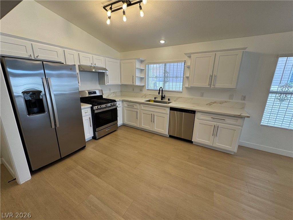 5534 Super Bowl Drive, Las Vegas, NV 89110
