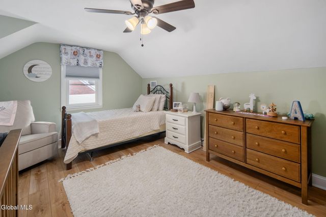 16 Forest Drive, Colonie, NY 12205