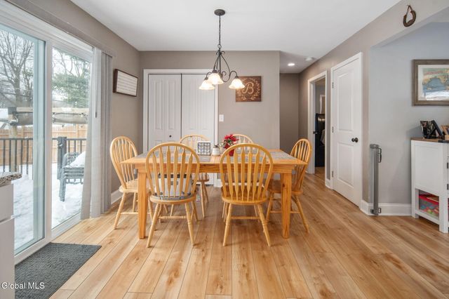 16 Forest Drive, Colonie, NY 12205