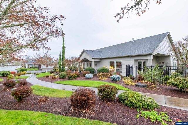 705 SE Stoneridge Ln, Dallas, OR 97338