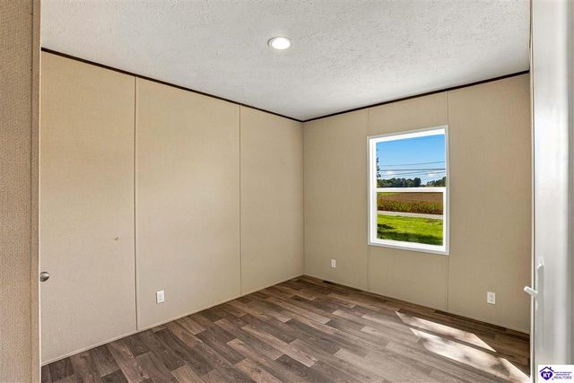 8686 Brandenburg Road, Brandenburg, KY 40108