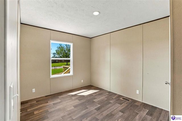 8686 Brandenburg Road, Brandenburg, KY 40108