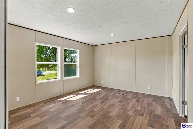 8686 Brandenburg Road, Brandenburg, KY 40108