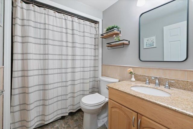 86 Sentry Way, Merrimack, NH 03054
