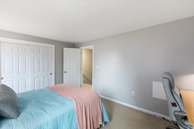 86 Sentry Way, Merrimack, NH 03054
