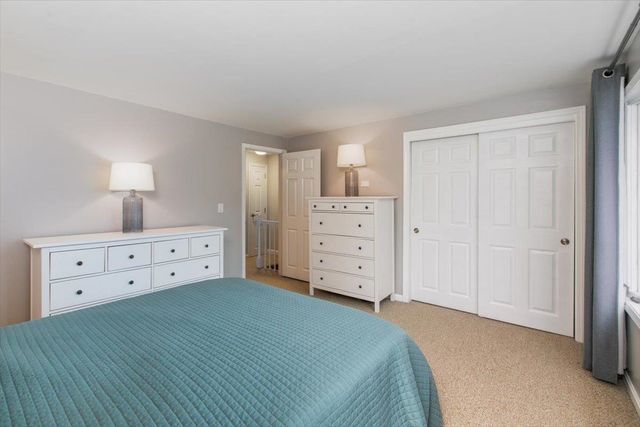 86 Sentry Way, Merrimack, NH 03054