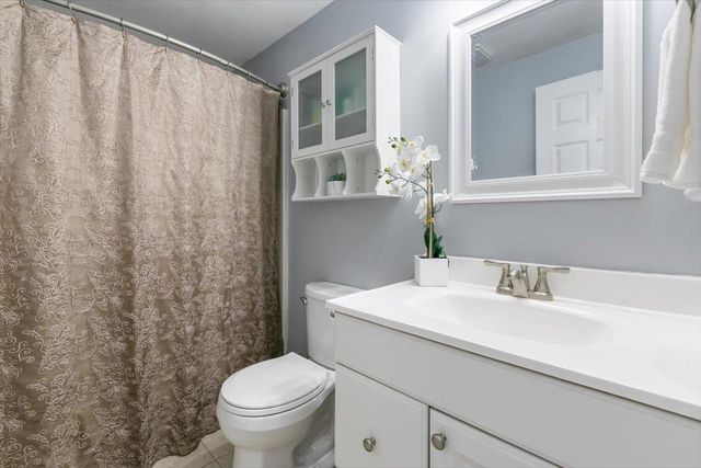 86 Sentry Way, Merrimack, NH 03054