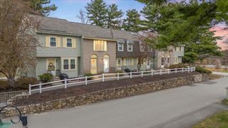 86 Sentry Way, Merrimack, NH 03054
