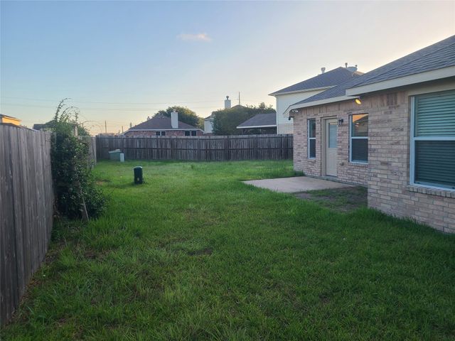 113 Laurel Meadow Court, La Marque, TX 77568