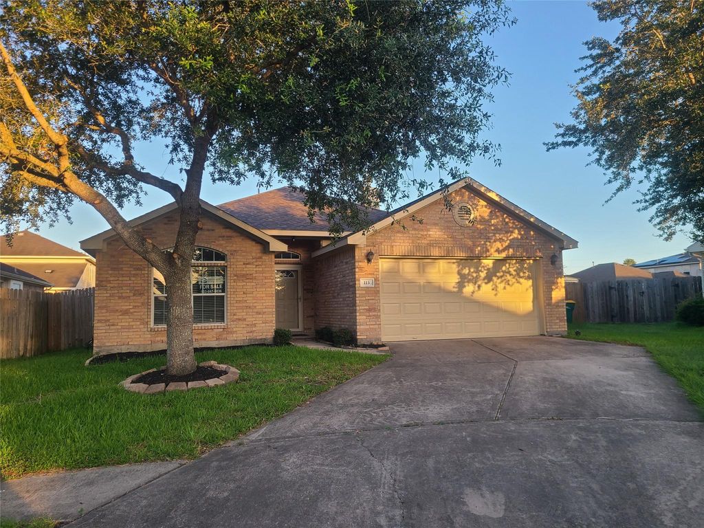113 Laurel Meadow Court, La Marque, TX 77568