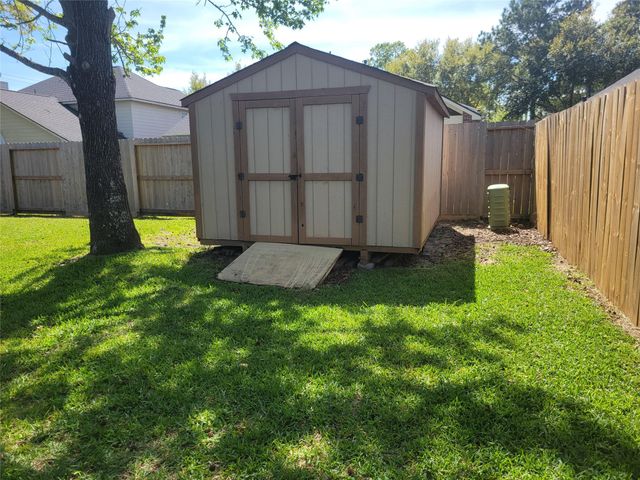 14307 Stonebury Trail Lane, Houston, TX 77044