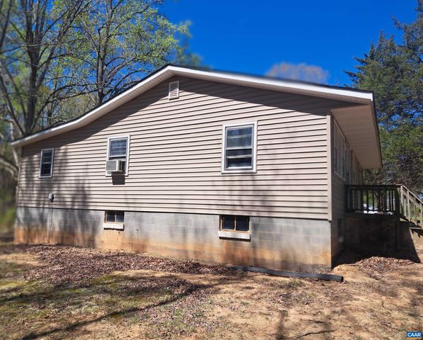 4571 ELLY RD, Aroda, VA 22709