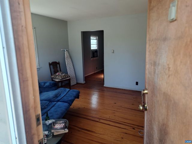 4571 ELLY RD, Aroda, VA 22709