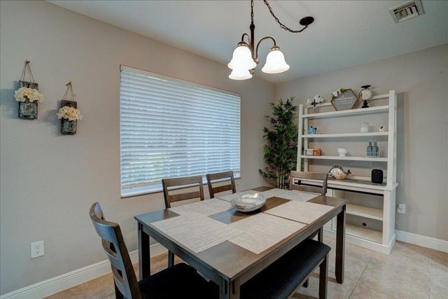 6633 Old Farm Trail, Boynton Beach, FL 33437