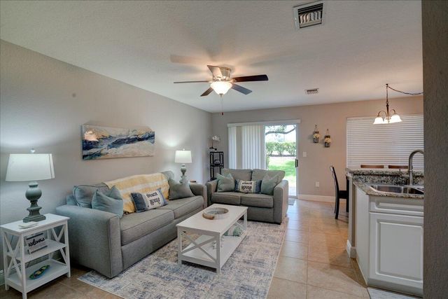 6633 Old Farm Trail, Boynton Beach, FL 33437