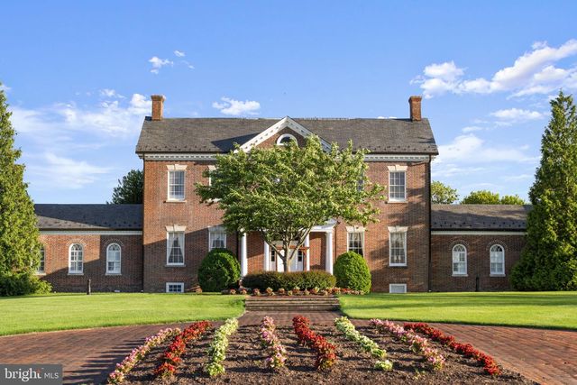 19944 INTERLACHEN CIR, Ashburn, VA 20147