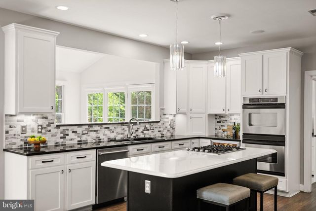 19944 INTERLACHEN CIR, Ashburn, VA 20147