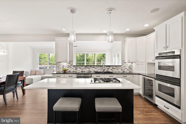 19944 INTERLACHEN CIR, Ashburn, VA 20147