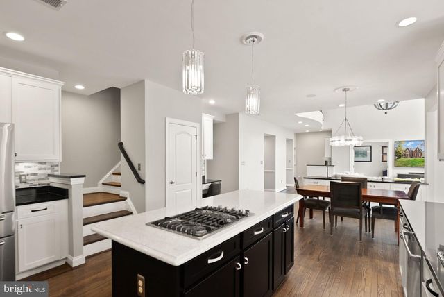 19944 INTERLACHEN CIR, Ashburn, VA 20147