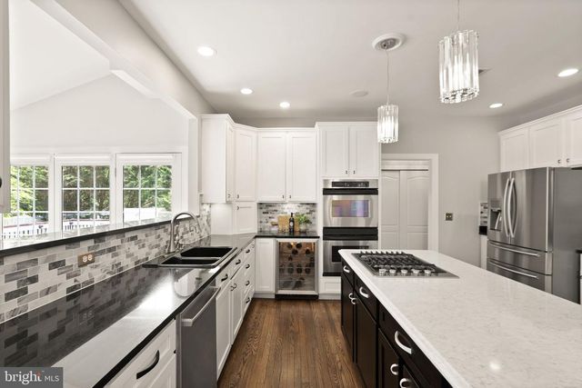 19944 INTERLACHEN CIR, Ashburn, VA 20147
