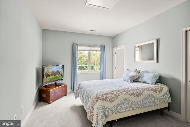 19944 INTERLACHEN CIR, Ashburn, VA 20147