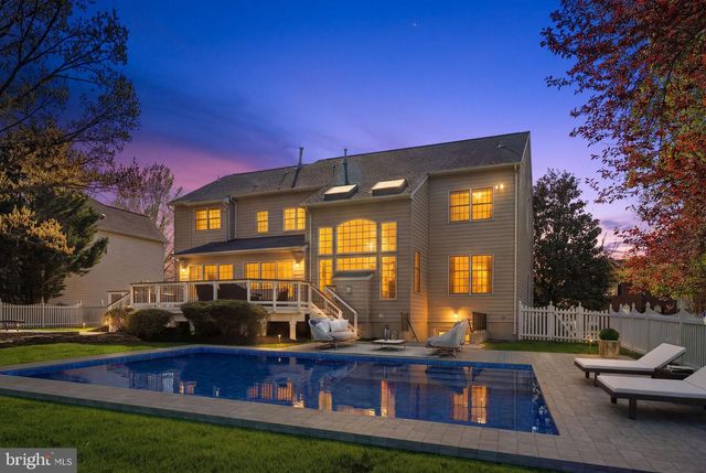 19944 INTERLACHEN CIR, Ashburn, VA 20147