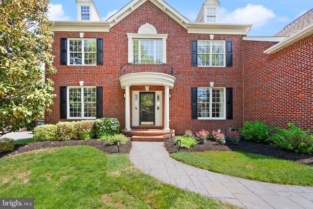 19944 INTERLACHEN CIR, Ashburn, VA 20147