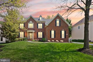 19944 INTERLACHEN CIR, Ashburn, VA 20147