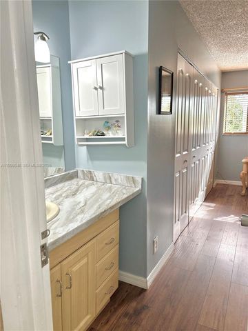 4056 Sierra Ter, Sunrise, FL 33351