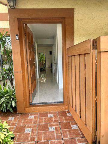 4056 Sierra Ter, Sunrise, FL 33351