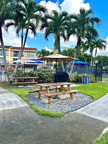 4056 Sierra Ter, Sunrise, FL 33351