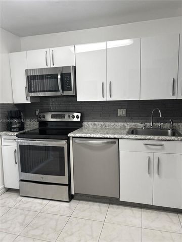 4056 Sierra Ter, Sunrise, FL 33351