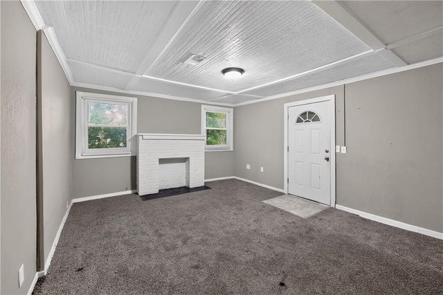 530 S Willow Avenue, Independence, MO 64053