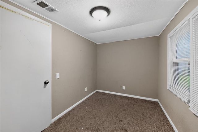 530 S Willow Avenue, Independence, MO 64053