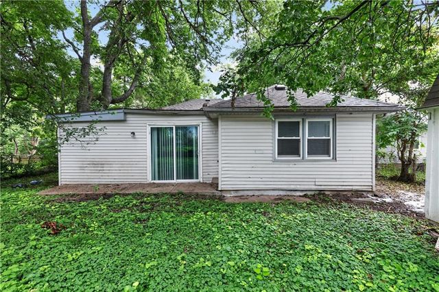 530 S Willow Avenue, Independence, MO 64053