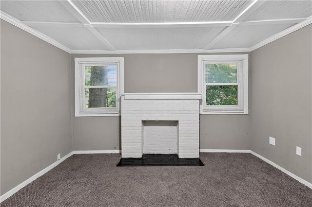 530 S Willow Avenue, Independence, MO 64053