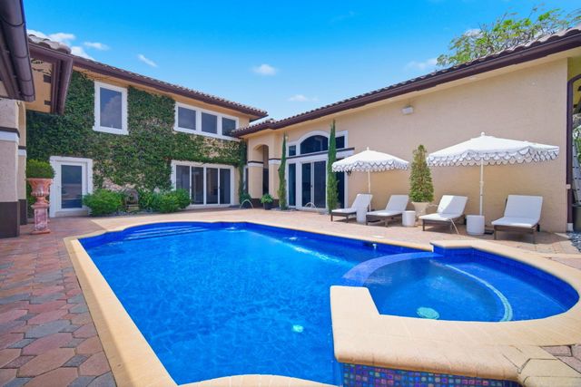 715 NW 101st Terrace, Plantation, FL 33324