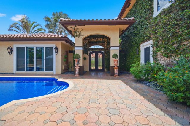 715 NW 101st Terrace, Plantation, FL 33324