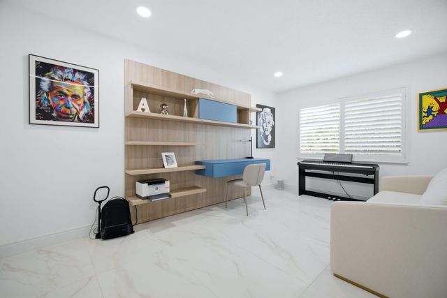 715 NW 101st Terrace, Plantation, FL 33324