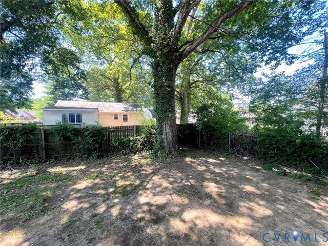 1417 Bowen St, Richmond, VA 23224