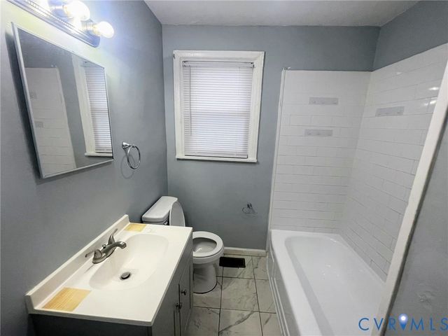 1417 Bowen St, Richmond, VA 23224