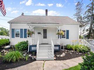 3 Quimby Ave, Woburn, MA 01801