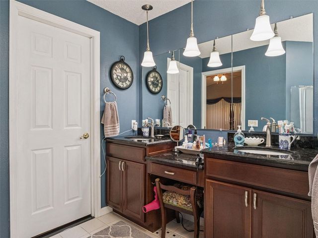 21533 KING HENRY AVENUE, Leesburg, FL 34748